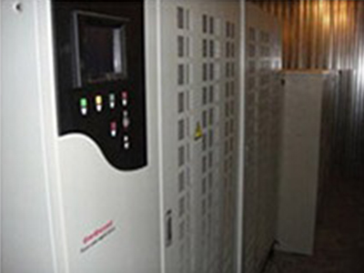 EverExceed Erfolgreiche Installation eines USV-Stromversorgungssystems in der Ukraine
